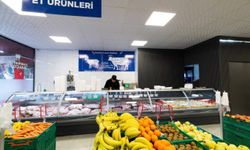 Balçova’da sosyal market kapılarını açtı, uygun fiyatlı gıda sunuyor