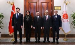 DEM Parti’den Bakan Gürlek’e ziyaret