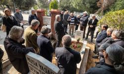 Gazeteci Okan Yüksel vefatının birinci yılında mezarı başında anıldı