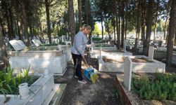 Bayram öncesi mezarlıklarda kapsamlı temizlik