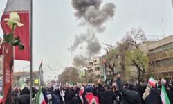 İsrail, İran'da miting alanını vurdu!