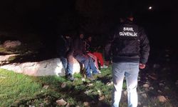 İzmir açıklarında 22 düzensiz göçmen yakalandı