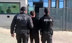 İzmir'de 47 yıl ve 33 yıl hapis cezasıyla aranan iki firari yakalandı