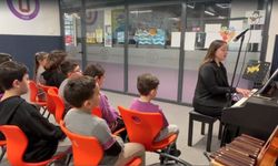 İzmir’de müzik dersi sosyal medyayı salladı