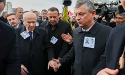 Özgür Özel ile Devlet Bahçeli şehit cenazesinde bir araya geldi