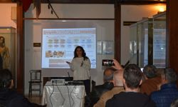 Tarihi değiştiren mikroorganizmalar EÜ’de konuşuldu