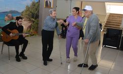 Torbalı Huzurevi’nde moral konseri