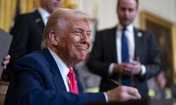 Donald Trump yardım etmeyen müttefiklerine sert çıktı: 'Aptallar'