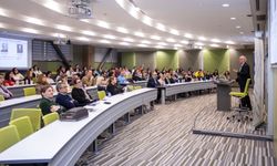 Prof. Dr. Alain Fischer Acıbadem Üniversitesi’nde konuştu