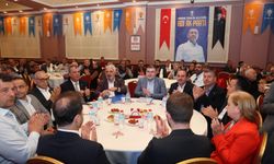 AK Parti İzmir’de mahalle başkanları toplantısı başladı