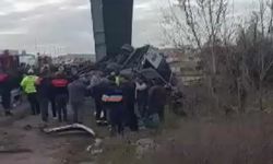 Ankara'da halk otobüsü kaza yaptı! 4 ölü, çok sayıda yaralı var