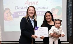 Konak’ta 'Bilinçli Anneler' mezun oldu