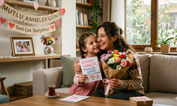 Anneler Günü 2026 ne zaman? Kökeni, anlamı ve hediye rehberi