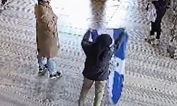 Ayasofya’da provokasyon! Bayrak açan iki Yunan turist tutuklandı