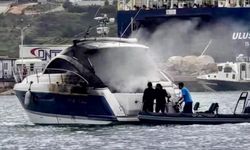 Çeşme sahilinde tekne yangını korkuttu