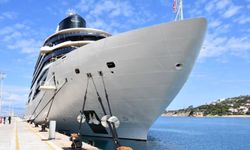 Çeşme’ye ilk kruvaziyer gemi ziyareti gerçekleşti