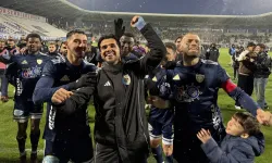 Erzurumspor FK Süper Lig kapısında! 1. Lig'de nefes kesen final virajı