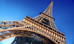 Eyfel Kulesi'nin bir parçası satışa çıkarıldı! Fiyat dudak uçuklattı