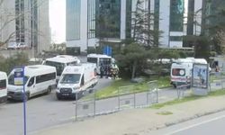 İstanbul'da konsolosluk önünde saldırı! Siyasilerden peş peşe açıklamalar