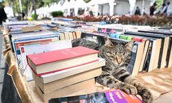 İZKİTAP’ta bilim ve edebiyat aynı çatı altında