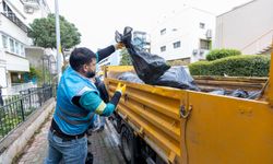 Bostanlı’da çöp ev alarmı: Tek evden 3 ton atık çıktı!