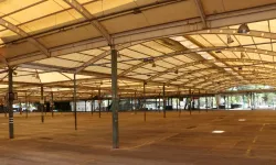 Karşıyaka’da pazar krizi devam ediyor: Tekstil günleri yine iptal edildi