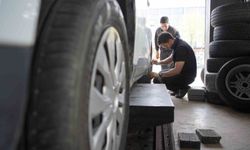 Lastikçilerde 'yaz' mesaisi başladı: Kış lastiğinde ısrar etmek cebi yakıyor!