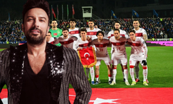 Milli takım marşı için Tarkan’dan sürpriz açıklama! 'Uçakta bir şeyler oldu galiba...'