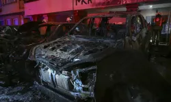 Oto galeride yangın faciası: 15 araç küle döndü, 100 milyon TL'lik hasar!