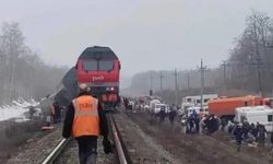 Rusya'da can pazarı: 412 yolcunun bulunduğu tren raydan çıktı!