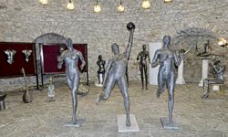 'Metale Verilen Hayatlar' Çeşme Kalesi’nde