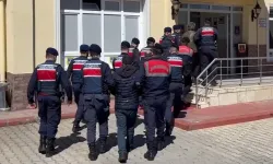 Zehir tacirlerine operasyon... Aralarında doktor da var!