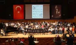 İzmir’de 2 bin 560 ses tek yürek: Muhteşem kapanış!