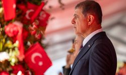 19 Mayıs coşkusu meydanı doldurdu