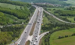 Mesai bitmeden yola çıktılar: Bayram trafiği erken başladı!
