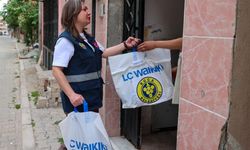Buca Belediyesinden 300 hanelere bayram desteği