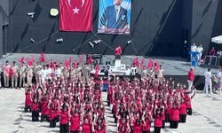 Çeşme’de 19 Mayıs Coşkusu: Kalpler vatan için attı…