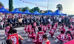 Çeşme’de 19. Yarımada Spor Oyunları kortejle başladı