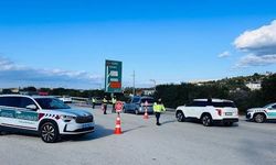 İzmir'de göçmen kaçakçılığı operasyonu