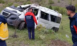Yozgat'ta feci kaza! Öğrenci servisi devrildi: 3 ölü