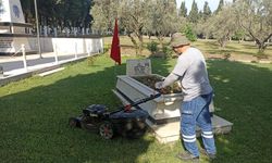 Manisa’da bayram öncesi mezarlıklar bakıma alındı
