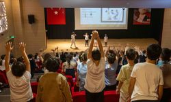 Bornova’da sağlıklı yaşam alışkanlıkları küçük yaşta öğretiliyor
