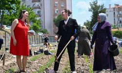 Başkan eşlerinin durağı Bornova oldu