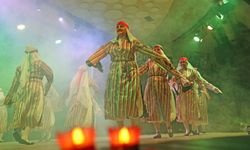 Karşıyaka’da halk dansları kursuna muhteşem final