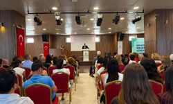 İzmir’de evde bakım modeli masaya yatırıldı
