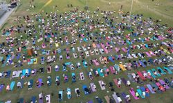 Matlar çimlere serildi: Kültürpark’ta yoga rüzgârı