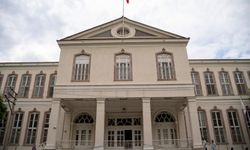 Tarık Dursun K.’nin izinde İzmir’in edebiyat hafızasına yolculuk