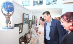 Dikili’de sanat rüzgarı: Kadın emeği iki sergiyle taçlandı