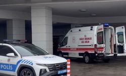 Karne günü bıçaklanan genç kurtulamadı!