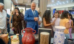 Gaziemir’de seramik kursiyerlerinin eserleri görücüye çıktı